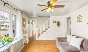 38 Bridgton Rd, Cranston, RI 02910