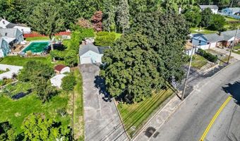 333 Phenix Ave, Cranston, RI 02920