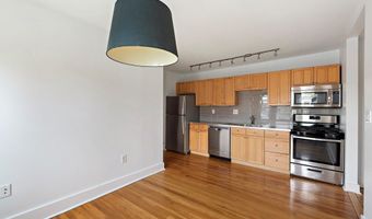 699 Hyde Park Ave 6, Boston, MA 02131