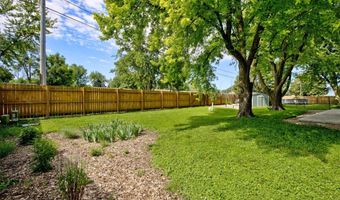 1421 NW Pebble Dr, Ankeny, IA 50023