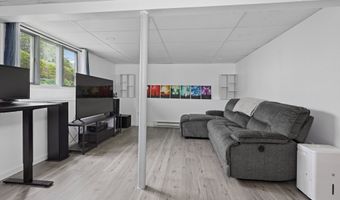 59 Litchfield Ln, Bristol, CT 06010