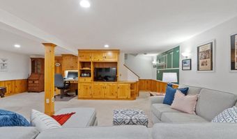 5 Myrtle Dr, Acton, MA 01720