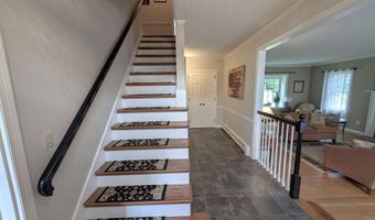 1 Brimstone Hill Rd, Amherst, NH 03031