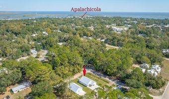 200 13th St, Apalachicola, FL 32320