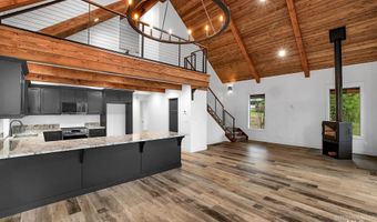 1 Caribou Pkwy, Cascade, ID 83611