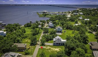112 Leopold St, Bay St. Louis, MS 39520