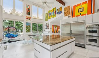 16 Schaffer Rd, Alpine, NJ 07620