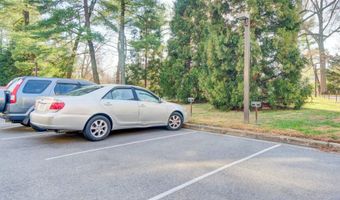 4936 SENTINEL Dr 302, Bethesda, MD 20816