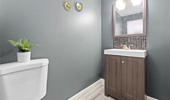 116 Sigsbee Ave, Albertson, NY 11507