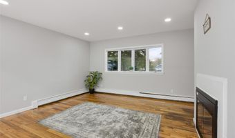 45 N Ronald Dr, Amityville, NY 11701