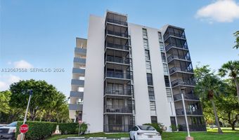 3301 N Country Club Dr 101, Aventura, FL 33180