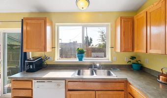 426 S 42ND Pl, Springfield, OR 97478