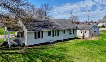 195 7th St SW, Brewster, OH 44613