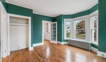32 Webster Ave, Bangor, ME 04401