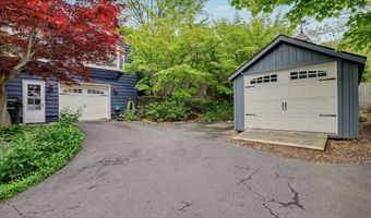 10 Snug Harbor Dr, Danbury, CT 06811