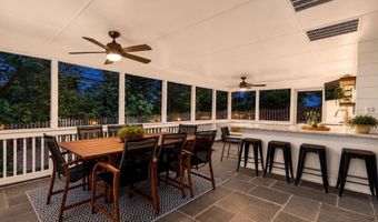 3831 N VERNON St N, Arlington, VA 22207