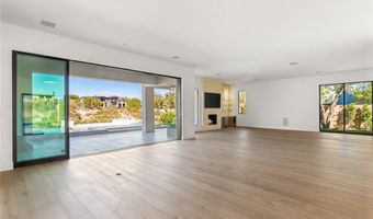 24 Soaring Bird Ct, Las Vegas, NV 89135