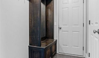 2480 Orchard Spring Cir, Alliance, OH 44601