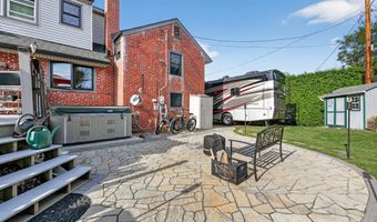 203 MAYER St, Reading, PA 19606