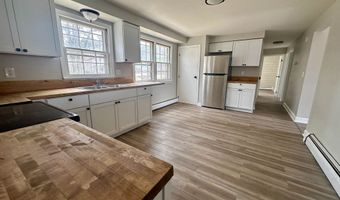 17 Meadow Ln, Allenstown, NH 03275
