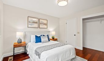 320 Cliff Dr, Aptos, CA 95003