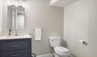 87 Rosewell Rd, Bedford, NH 03110
