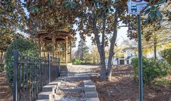 447 W Longleaf Dr, Auburn, AL 36832