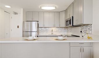 411 Hobron Ln 3402, Honolulu, HI 96815