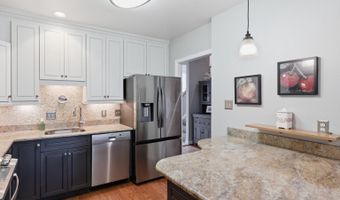 2712 KENWOOD Ave, Alexandria, VA 22302