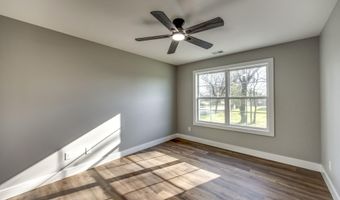114 N Elm Grove Ave, Bardstown, KY 40004