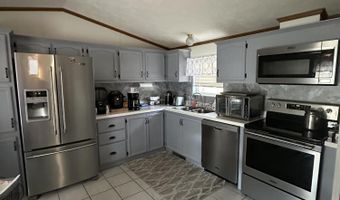22 Shady Ln, Arundel, ME 04046