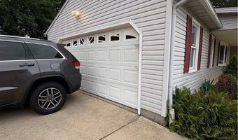 110 Habant Dr, Amherst, OH 44001