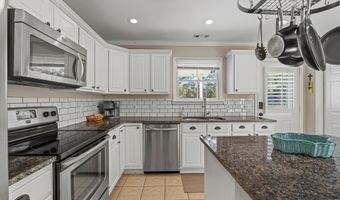 1307 Broad St, Beaufort, SC 29902
