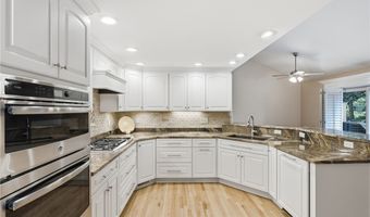 483 Concord Downs Ln, Aurora, OH 44202