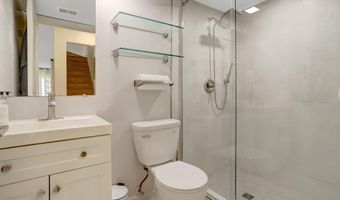 2113 N LINCOLN St, Arlington, VA 22207