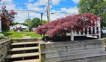 3 Bank St, Cranston, RI 02920