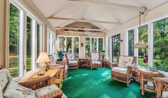 30 Arlton Ave, Allendale, NJ 07401