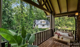 1611 Tippah Park Ct, Charlotte, NC 28205