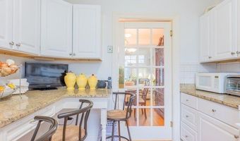 81 Park Ave 605, Danbury, CT 06810