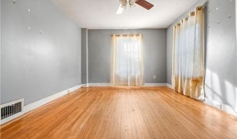 43 Mary Ave, East Providence, RI 02914