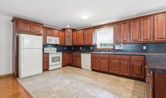 63 Fox Hill Rd, Albrightsville, PA 18210