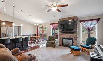 720 Timberview Dr, Adel, IA 50003
