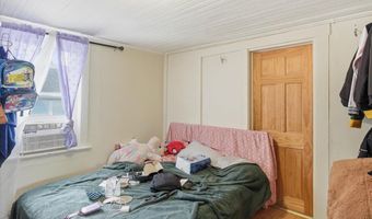 64 Hyde St, Burlington, VT 05401