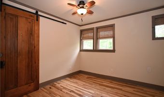 11 Sands Ave, Ambridge, PA 15003