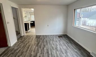 526 Hannah Ave, Alma, MI 48801
