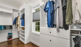 3 Victoria Rdg, Amherst, NH 03031