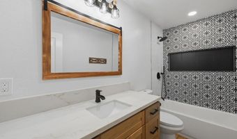 1416 EASTVIEW Ct, Oceanside, CA 92056