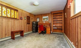 1904 Old Louisquisset Pike, Lincoln, RI 02865