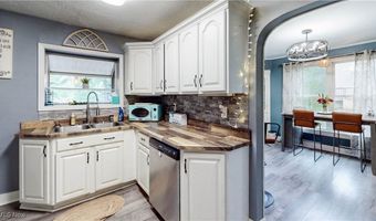 6615 Waterloo Rd, Atwater, OH 44201