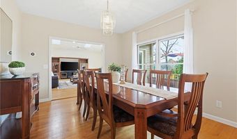 54 Paine Rd, Cumberland, RI 02864